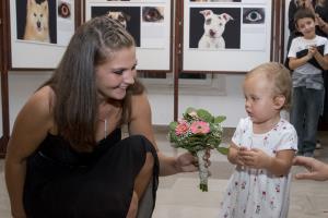 otvoritev razstave 'Poglej me v oči', Foto atelje Postojna041